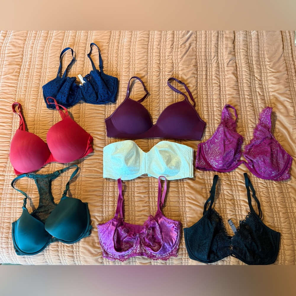 Eight 32DDD Victorias Secret Bras